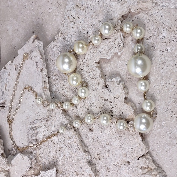 R. J. Graziano Pearl/Chain Link Necklace - Picture 3 of 5